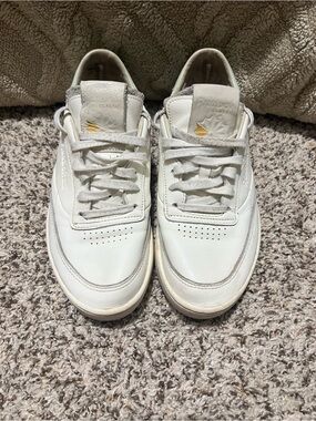 Reebok Club C Clean Chalk Light Sage Sneakers Women’s 7.5